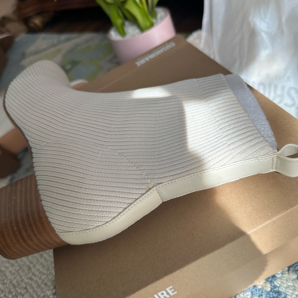 brand new boots 2 inch heels with box